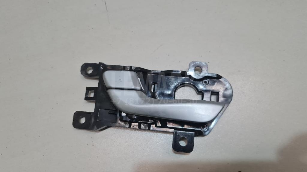 Ручка двери внутренняя левая 826102W000SDH Hyundai-Kia