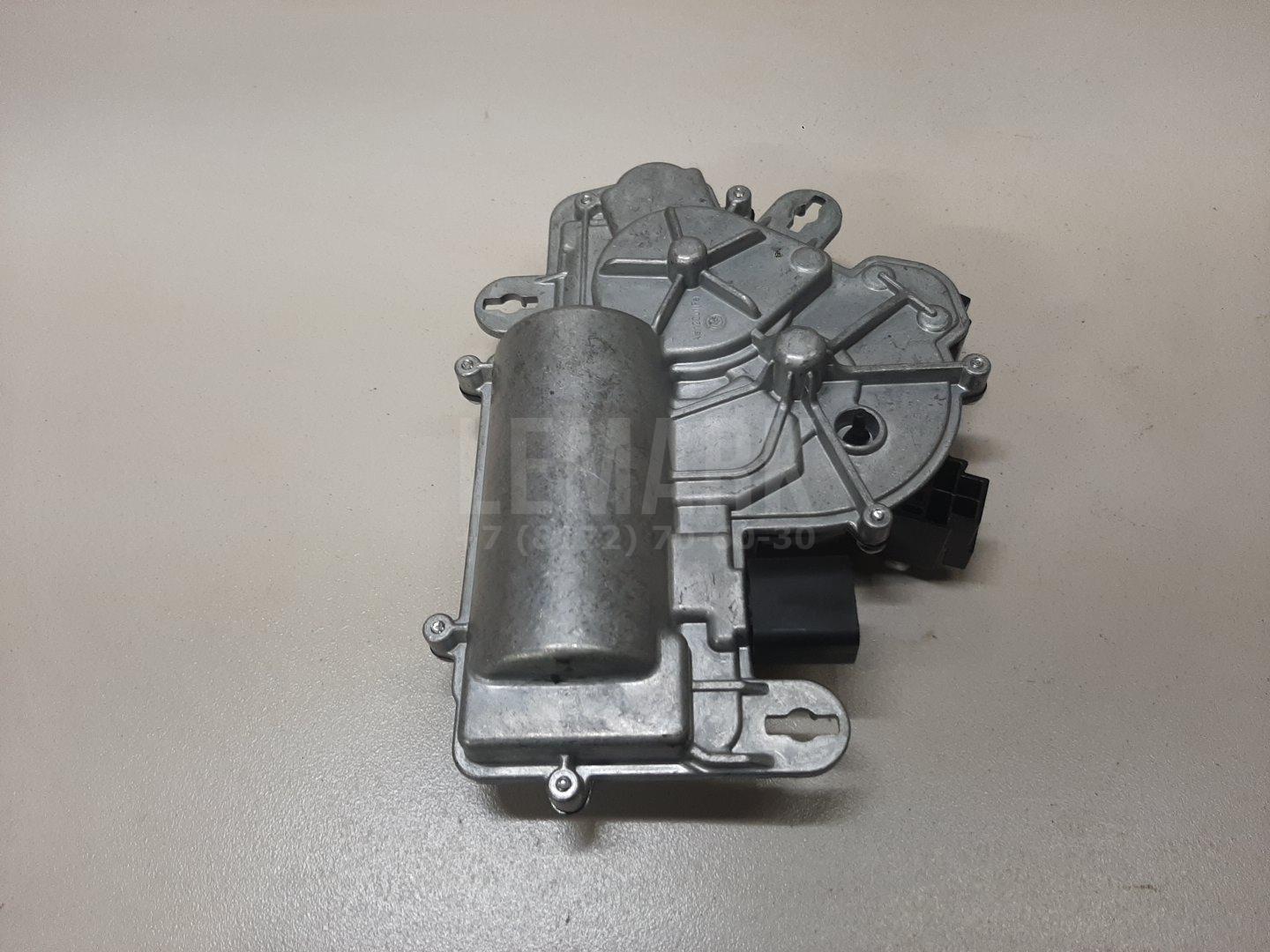 Доводчик двери для  Audi A6 [C4] 1994-1997