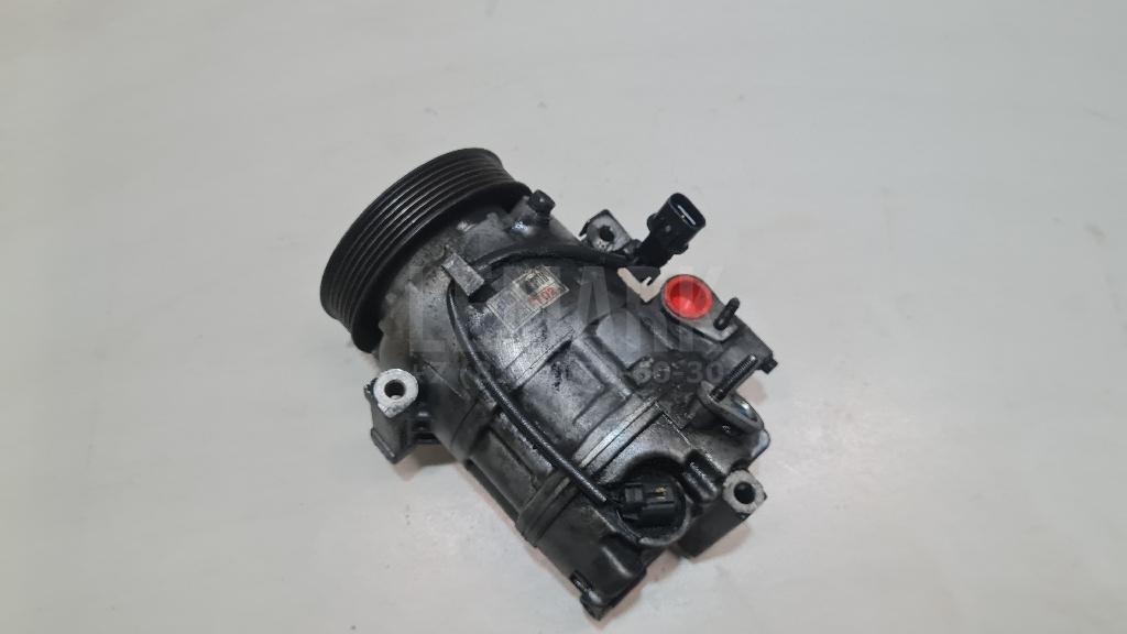 Компрессор кондиционера 977012W050 Hyundai-Kia