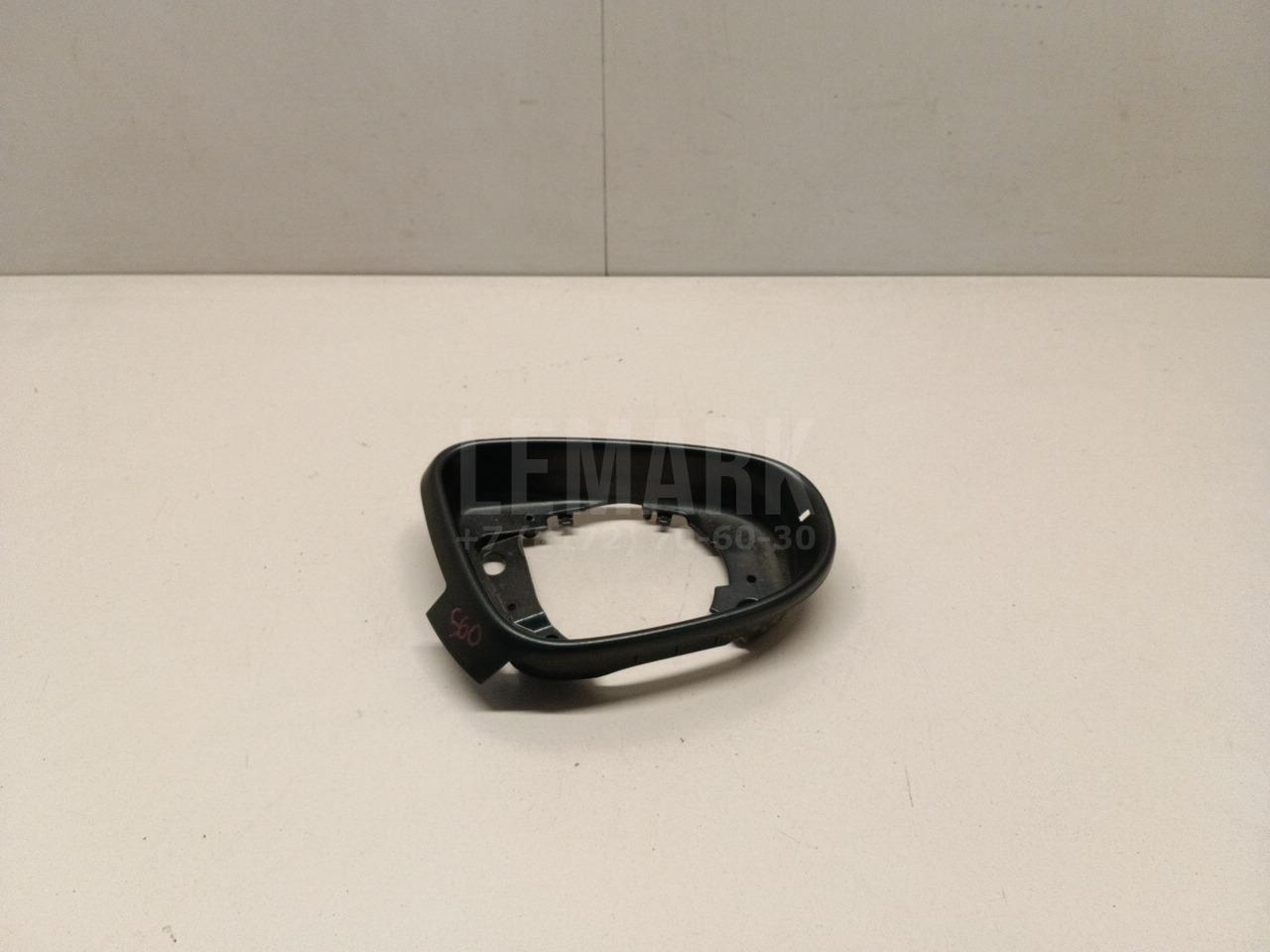 Накладка зеркала правого 6R0857602A9B9 VAG