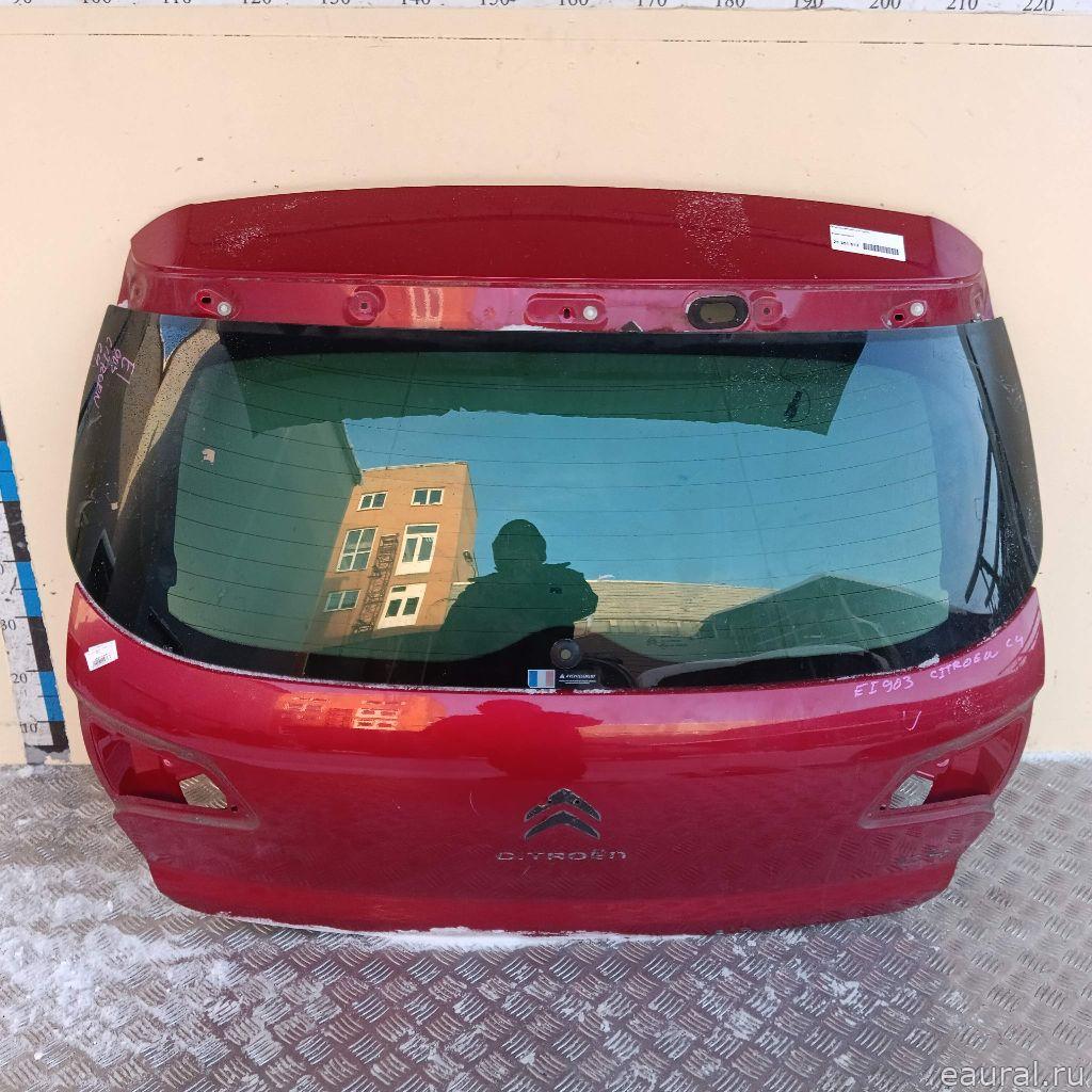 Дверь багажника со стеклом
