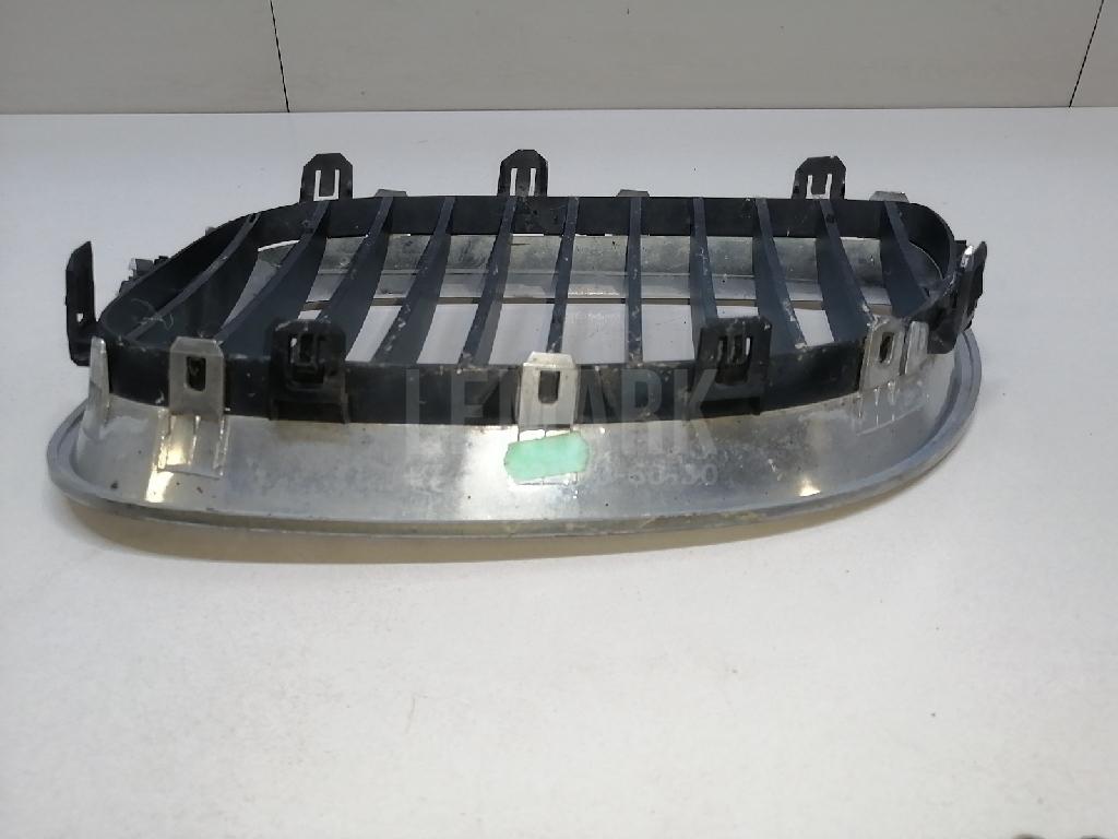 Решетка радиатора правая для  BMW X5 E53 2000-2007
