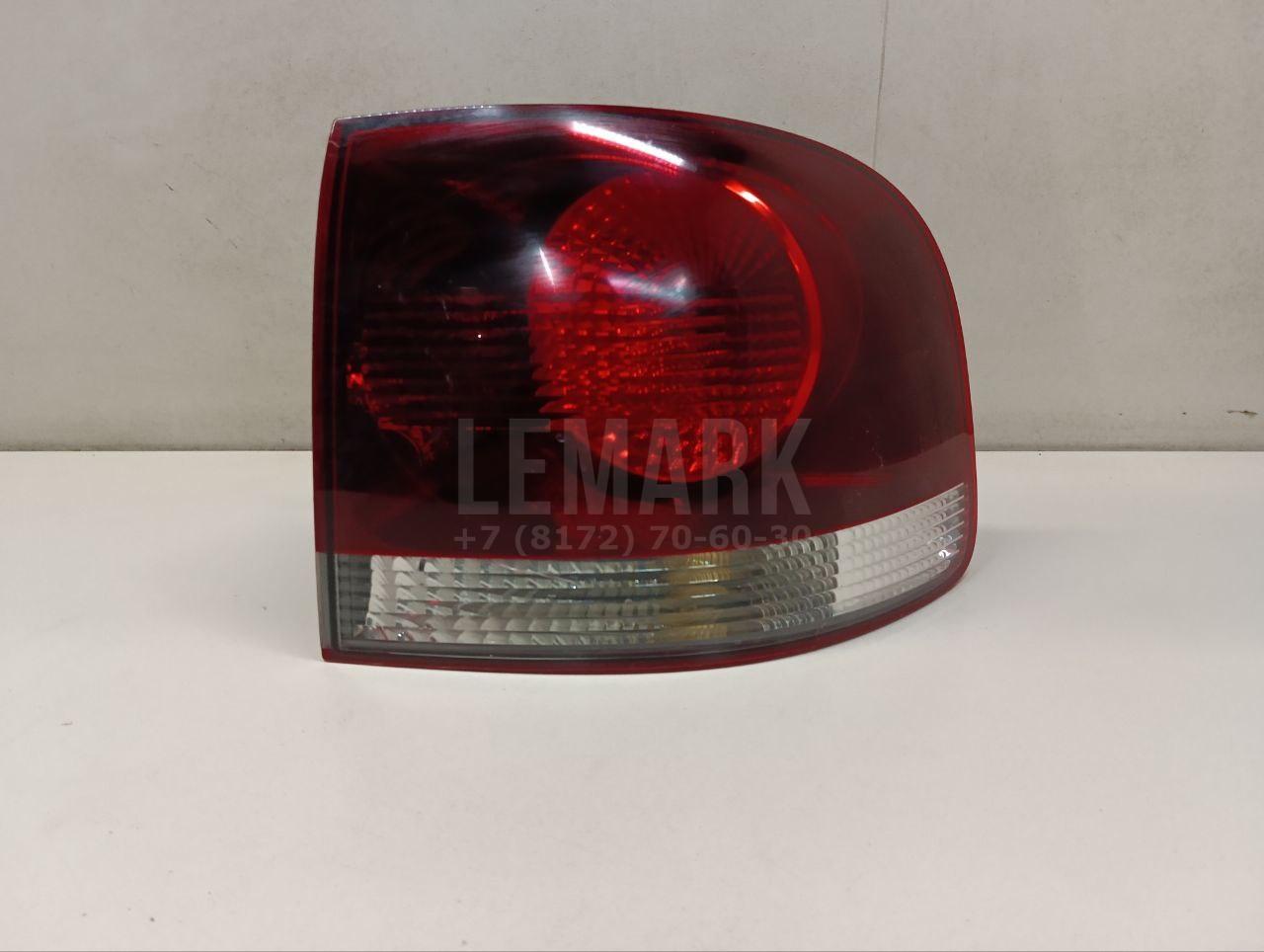 Фонарь задний наружный правый 7L6945096R VAG