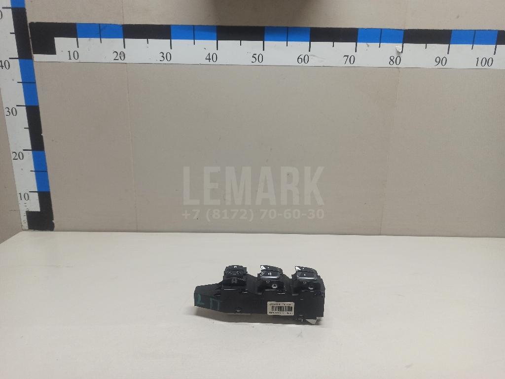 Блок управления стеклоподъемниками 935702W055 Hyundai-Kia