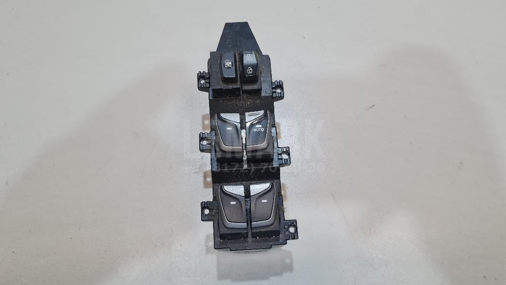 Блок управления стеклоподъемниками 935702W150 Hyundai-Kia