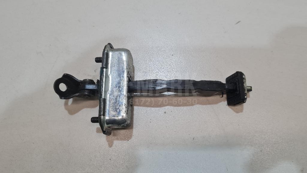 Ограничитель двери 793902W010 Hyundai-Kia