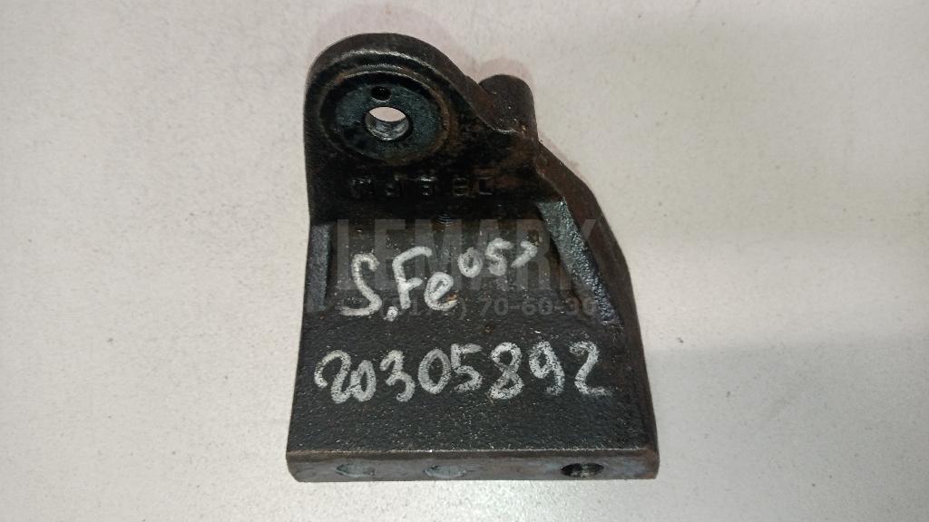 Кронштейн опоры двигателя 218252B200 Hyundai-Kia