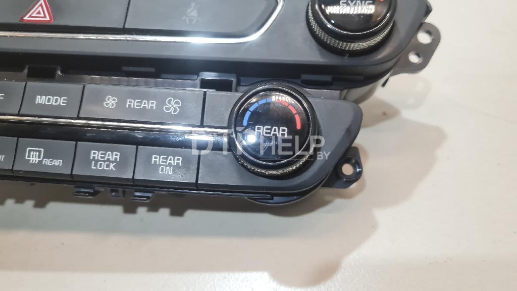 Фото Блок управления климатической установкой для Kia Carnival  2015