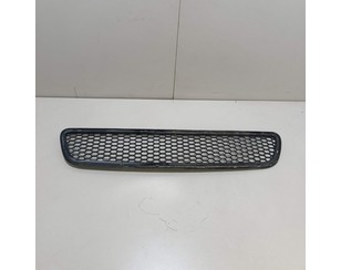 Решетка в бампер центральная для Fiat Albea 2002-2012 с разбора состояние хорошее