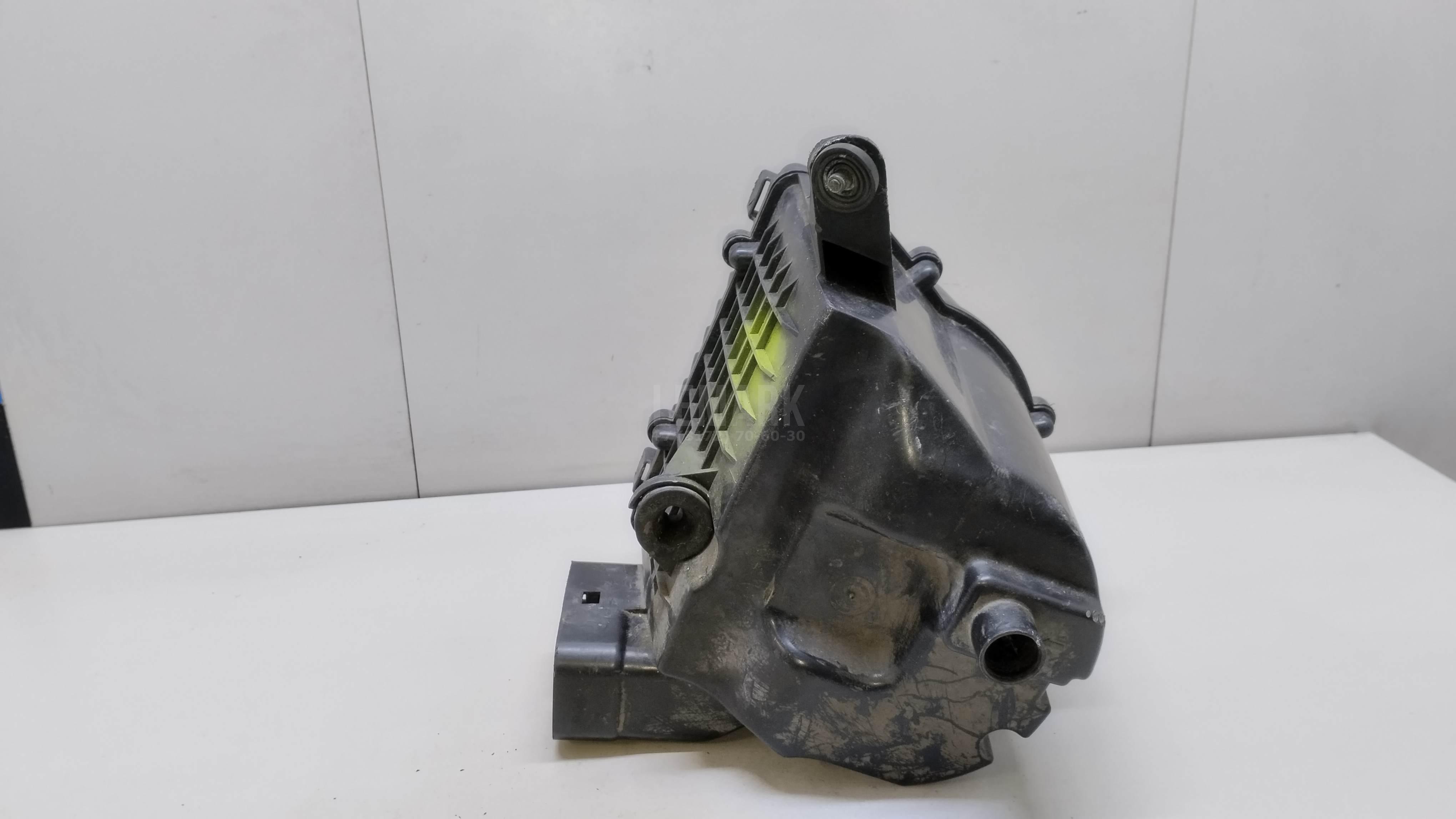 Корпус воздушного фильтра для  BMW 7-serie F01/F02 2008-2015