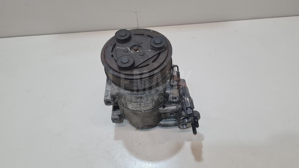 Компрессор кондиционера 977014H060 Hyundai-Kia