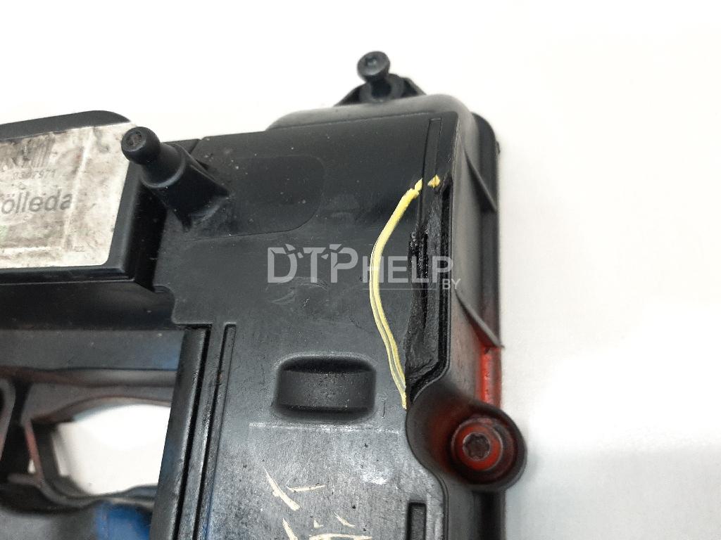 Фото Крышка головки блока (клапанная) для Mercedes W204  2008