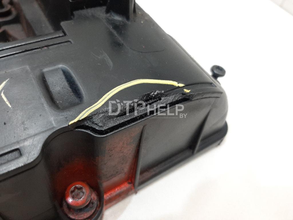 Фото Крышка головки блока (клапанная) для Mercedes W204  2008