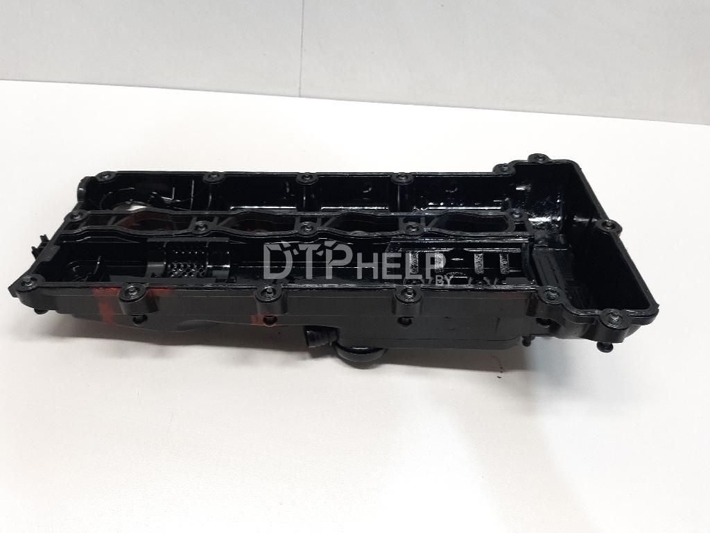 Фото Крышка головки блока (клапанная) для Mercedes W204  2008