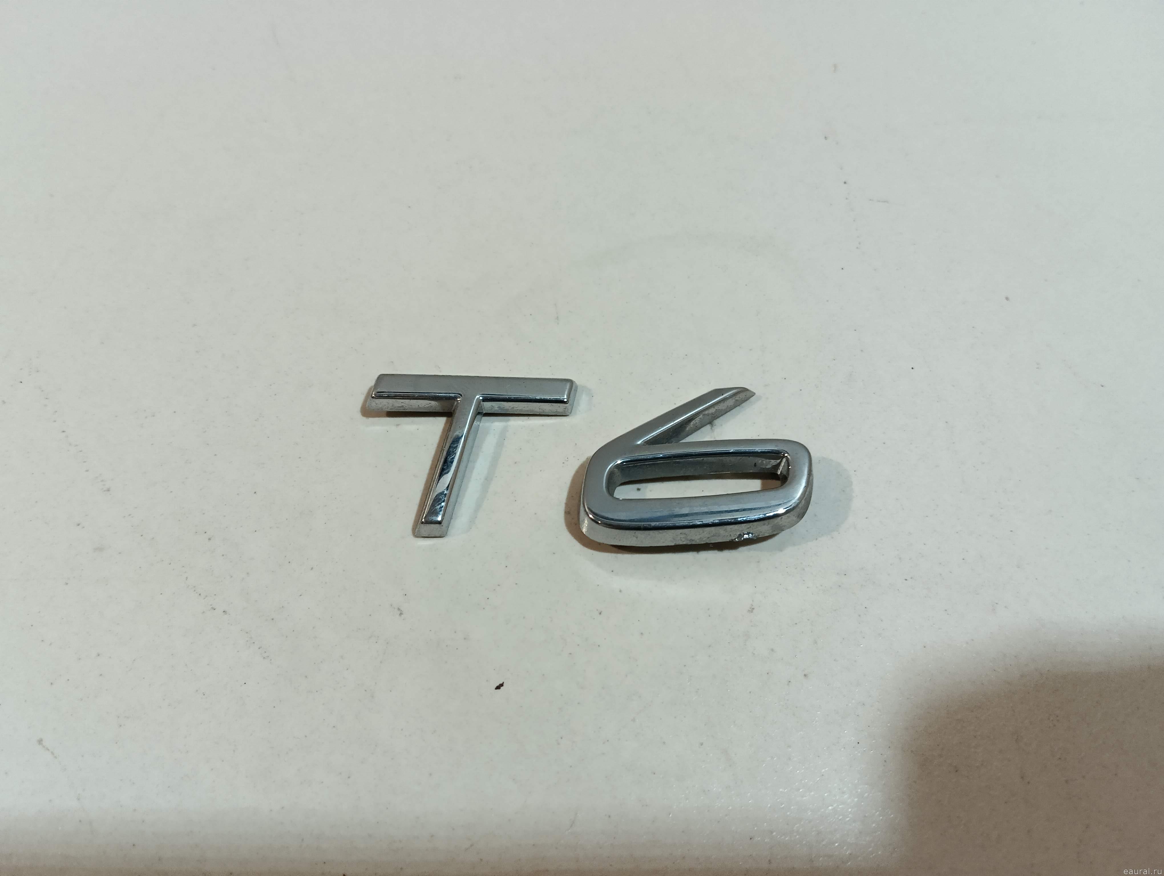 Эмблема на крышку багажника