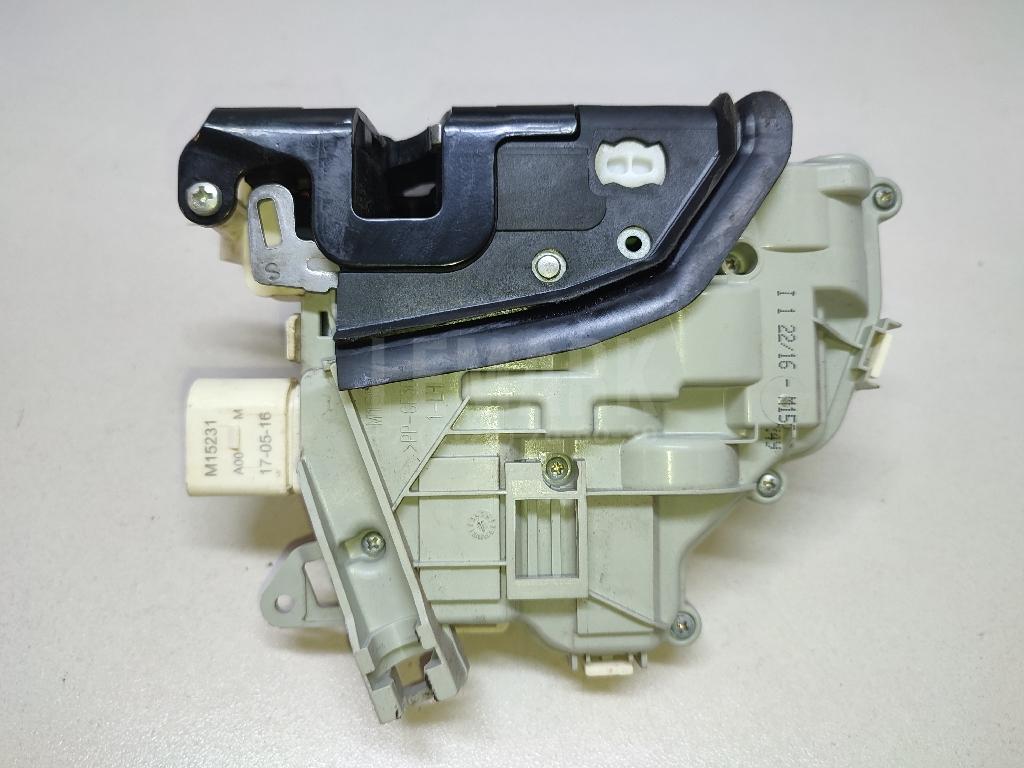 Замок двери задней левой для  BMW X5 E53 2000-2007