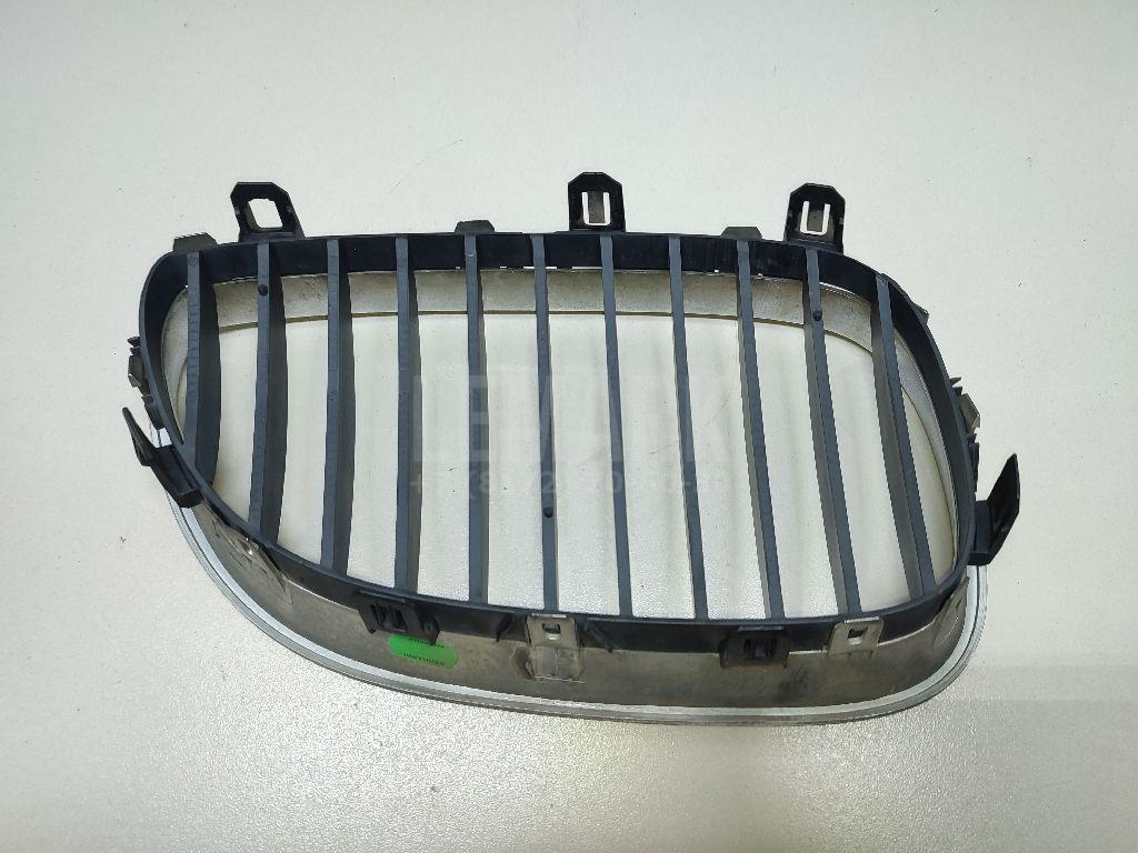 Решетка радиатора левая для  Audi Q6 2022