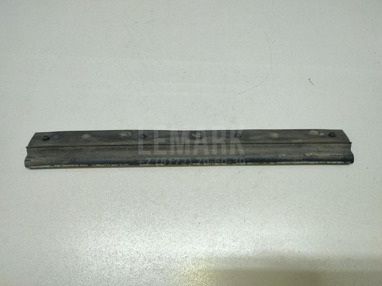 Уплотнитель капота для  BMW Z4 E85/E86 2002-2008