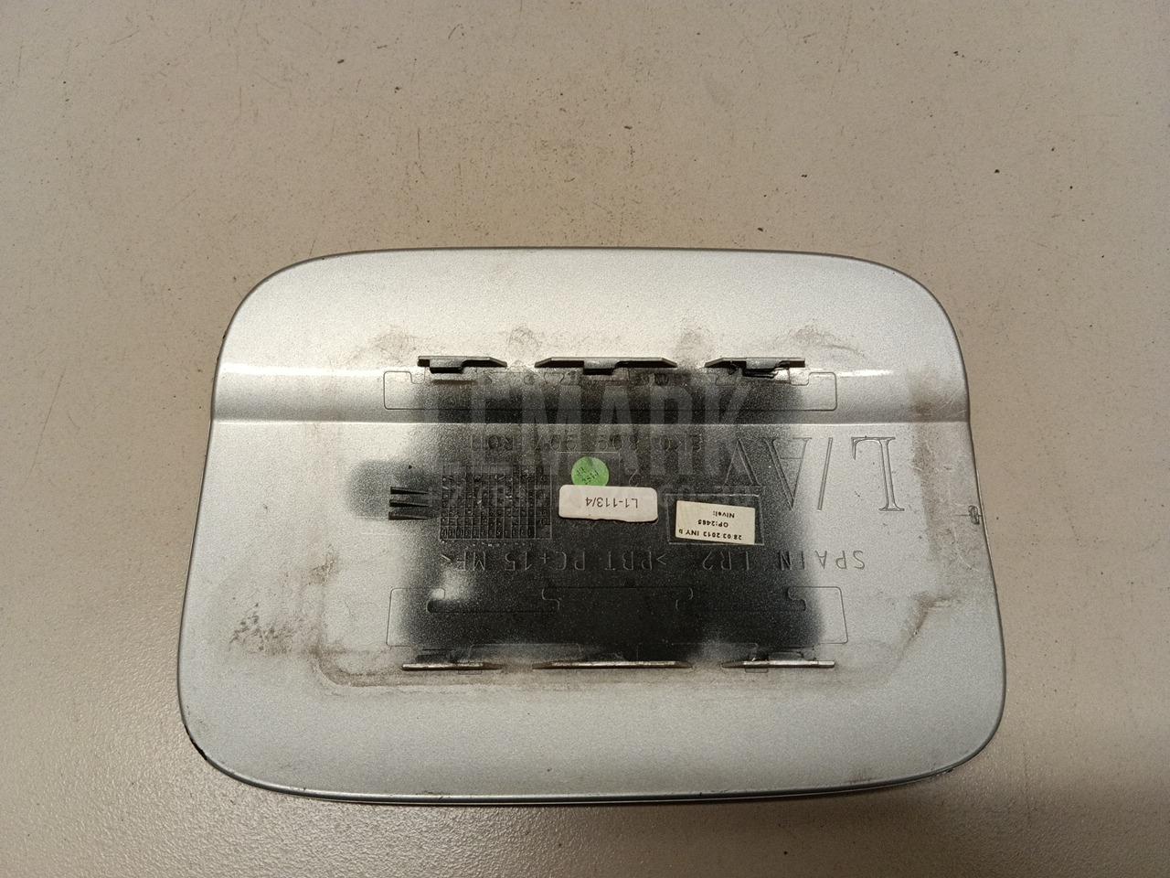 Лючок бензобака для  Alfa Romeo 147 2001-2010