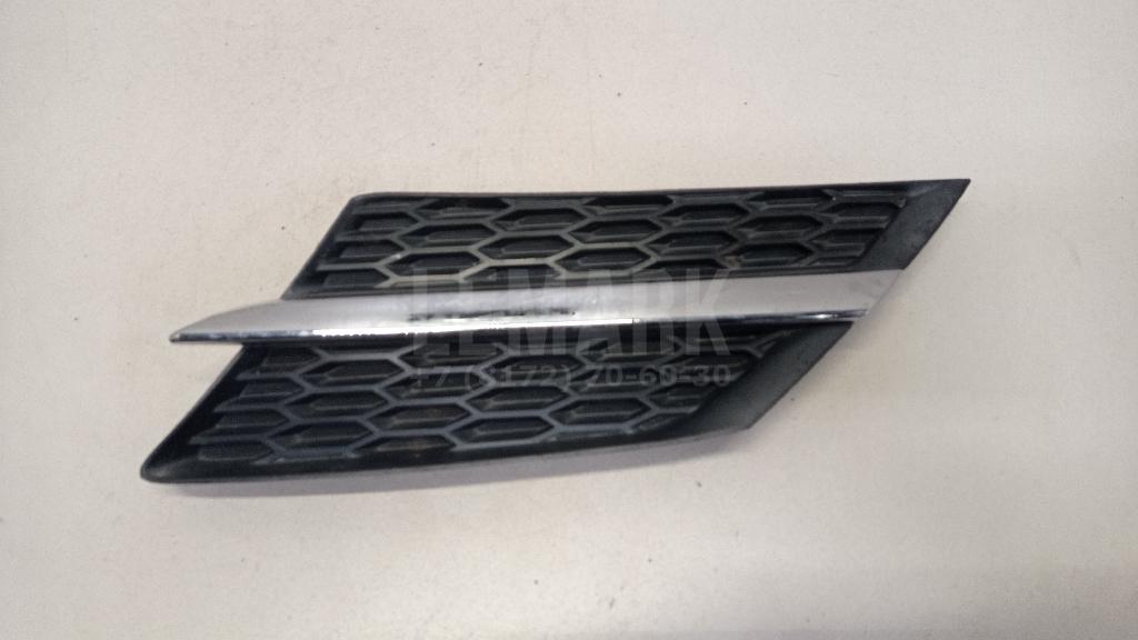 Решетка радиатора левая 5310642010 Toyota