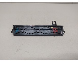 Крышка салонного фильтра для Volvo XC60 2008-2017 с разбора состояние отличное