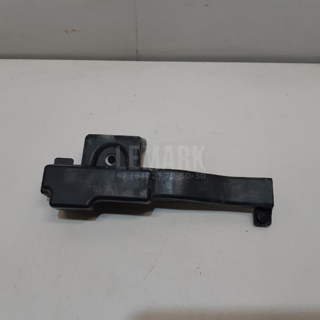 Кожух замка капота 811352B000 Hyundai-Kia
