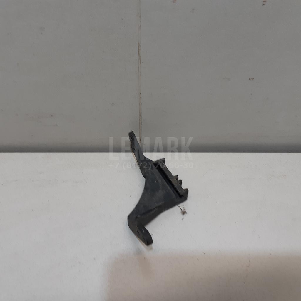 Кронштейн фары противотуманной правой 922322B000 Hyundai-Kia