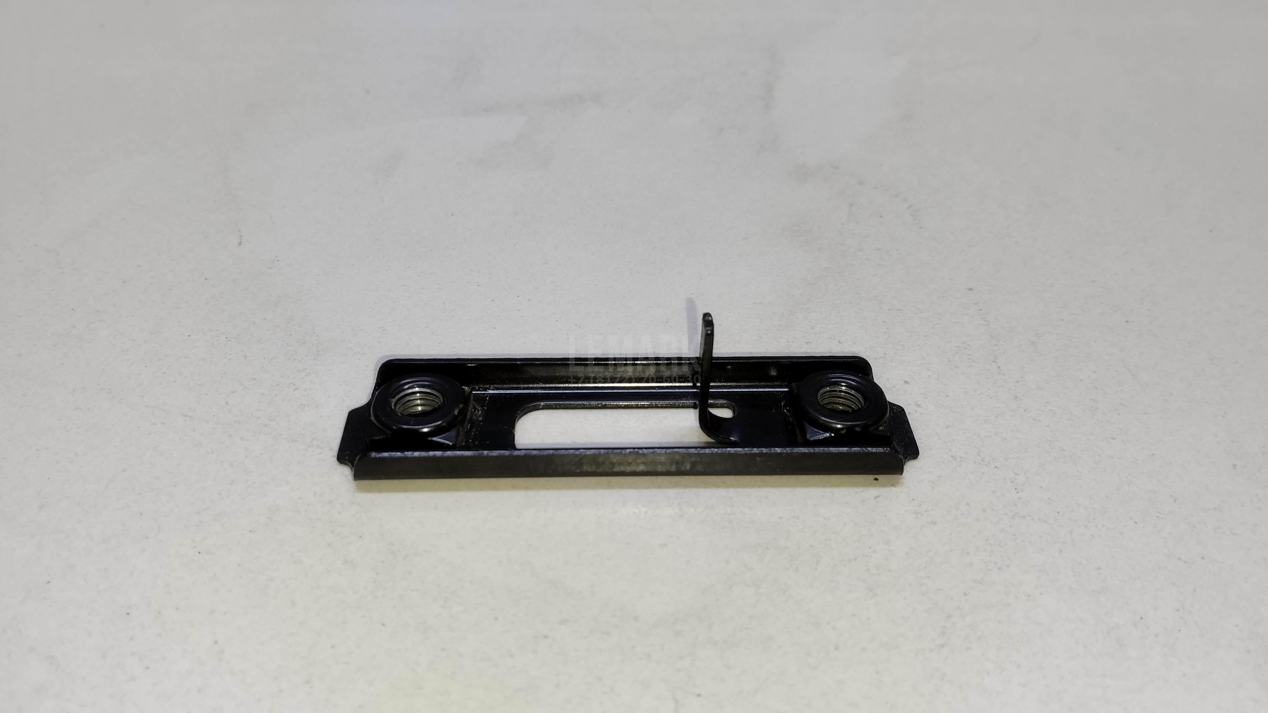 Кронштейн переднего бампера для  BMW 7-serie F01/F02 2008-2015