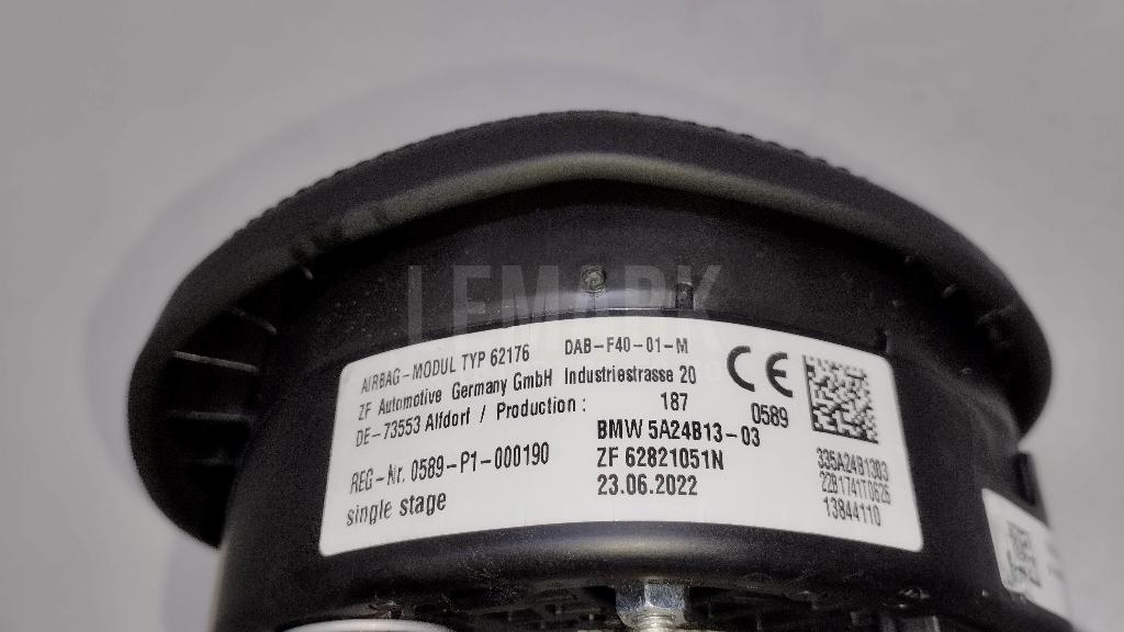 Подушка безопасности в рулевое колесо для  BMW X3 E83 2004-2010
