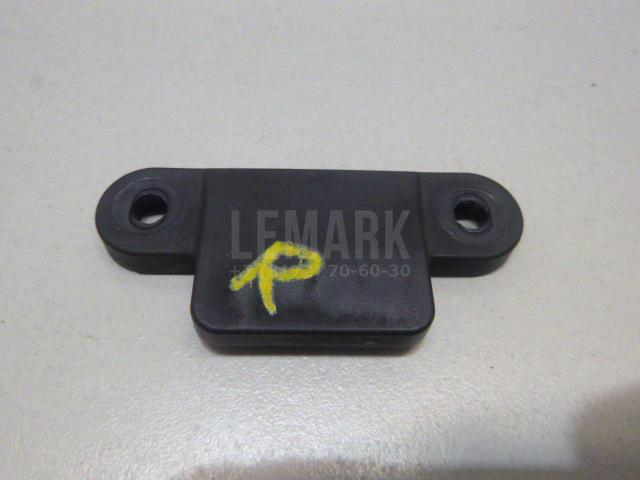 Отбойник крышки багажника 817383J000 Hyundai-Kia