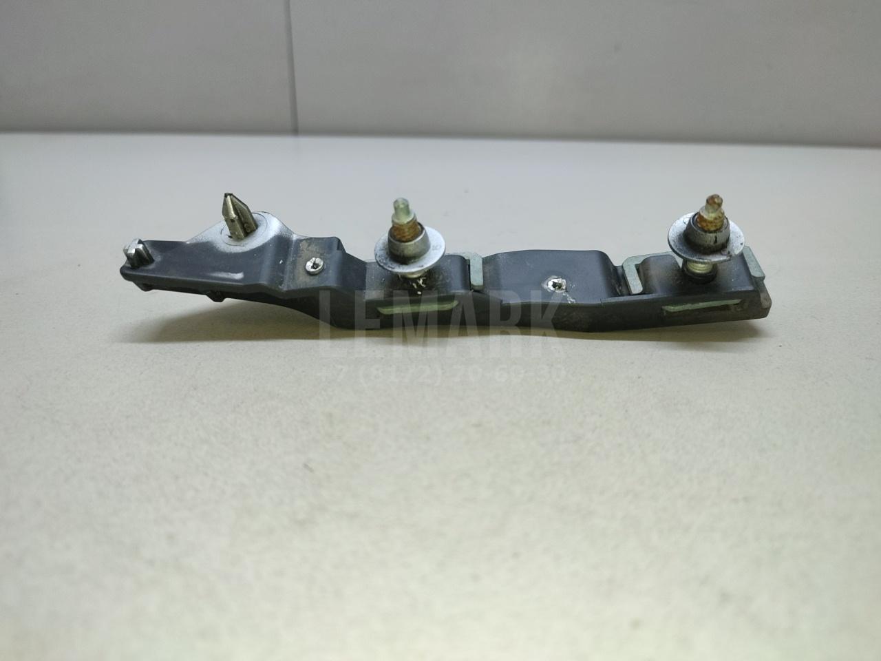 Кронштейн заднего бампера правый для  BMW 4-serie F32/F33/F82 2012-2020
