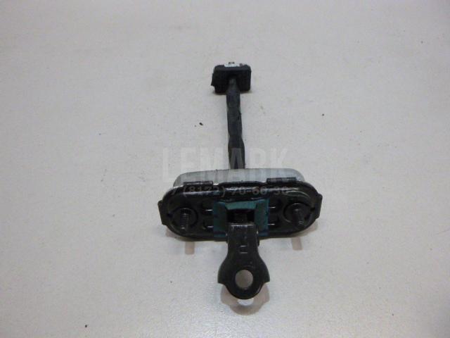 Ограничитель двери 793902W010 Hyundai-Kia