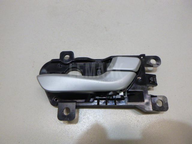 Ручка двери внутренняя правая 826202W000SDH Hyundai-Kia