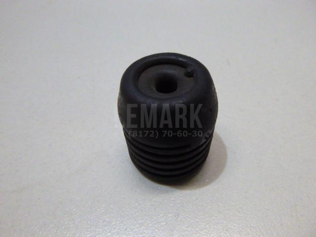 Отбойник капота 864102W000 Hyundai-Kia
