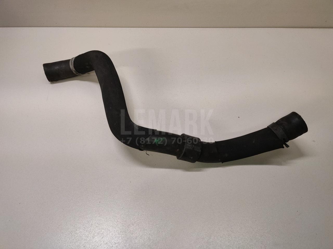 Патрубок радиатора 6R0121051L VAG