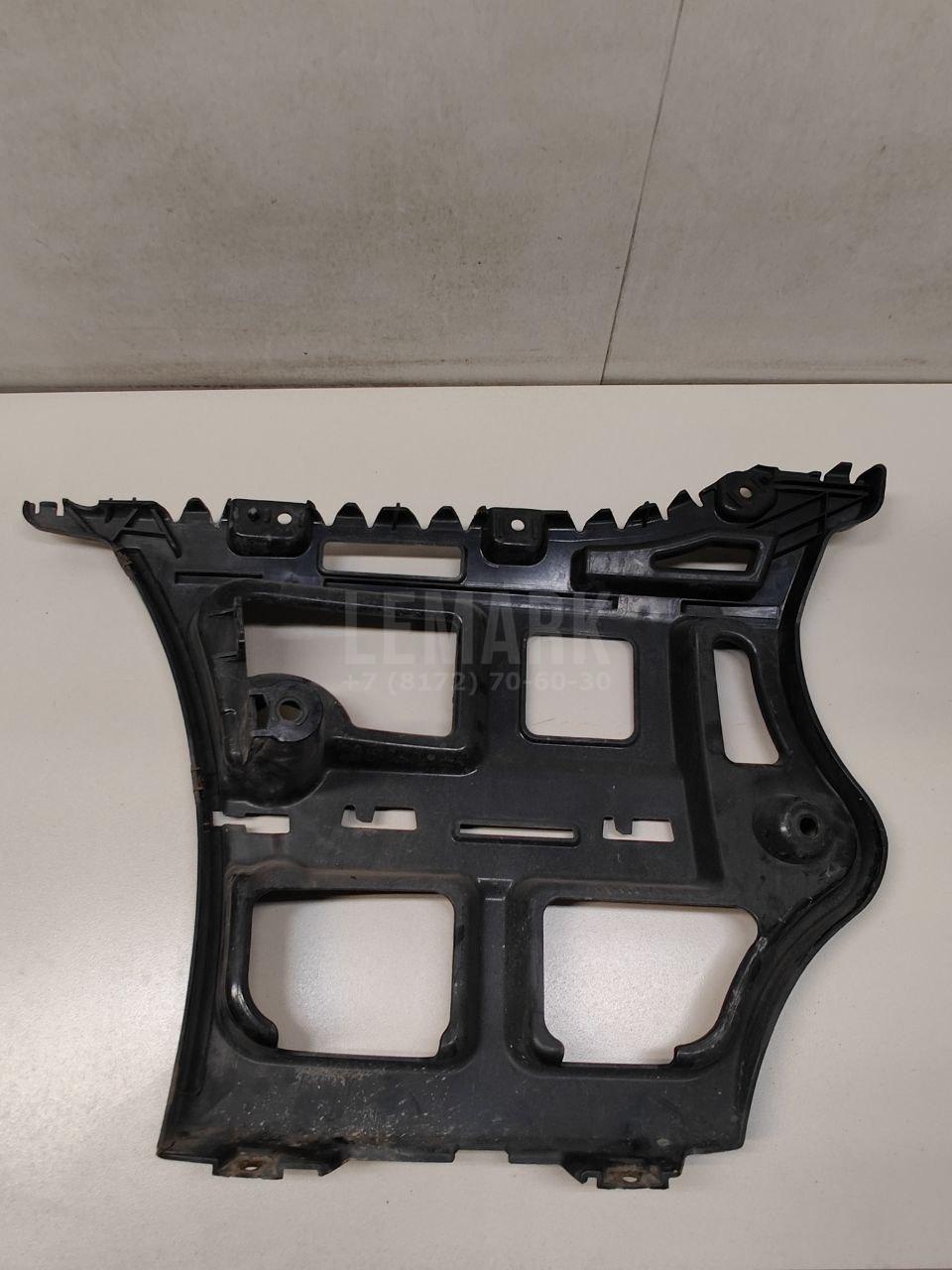 Направляющая заднего бампера правая для  BMW 2-serie F22/F23/F87 2013-2020