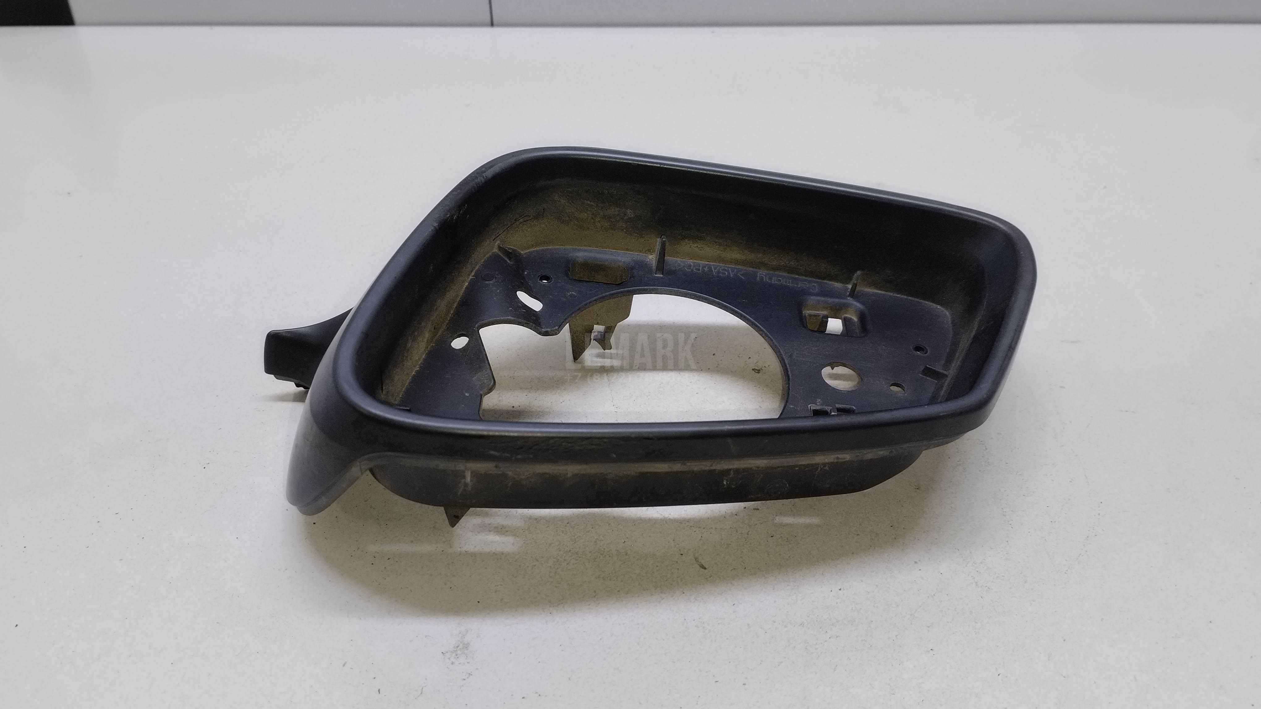Рамка зеркала левого для  BMW 5-serie G30/G31/F90 2017-2023