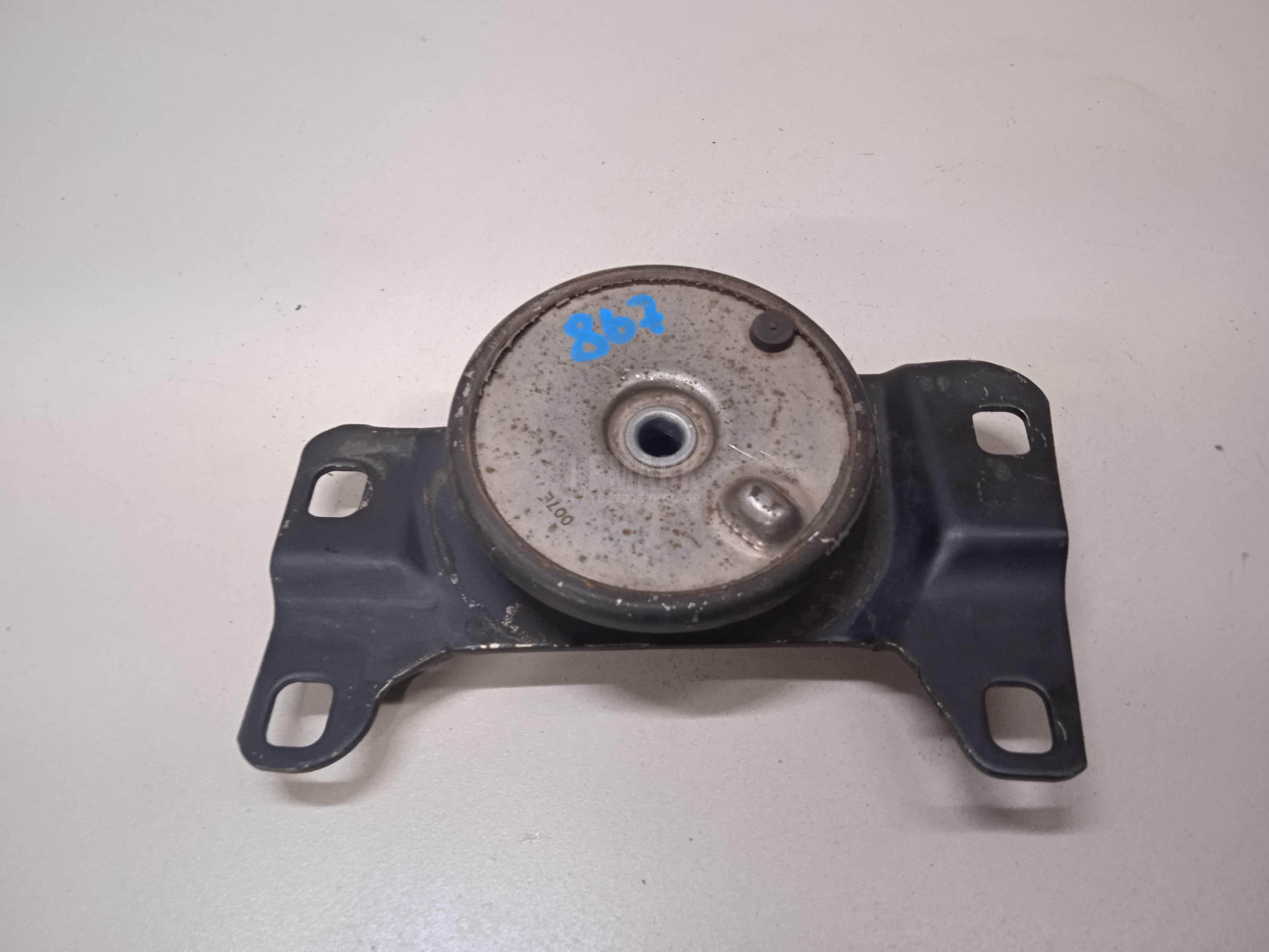 Опора КПП 1682477 Ford