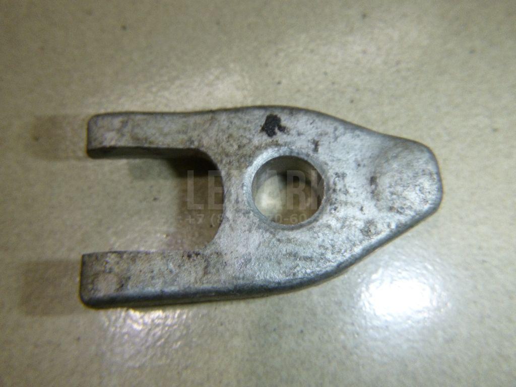 Кронштейн форсунки 1661000Q0A Nissan
