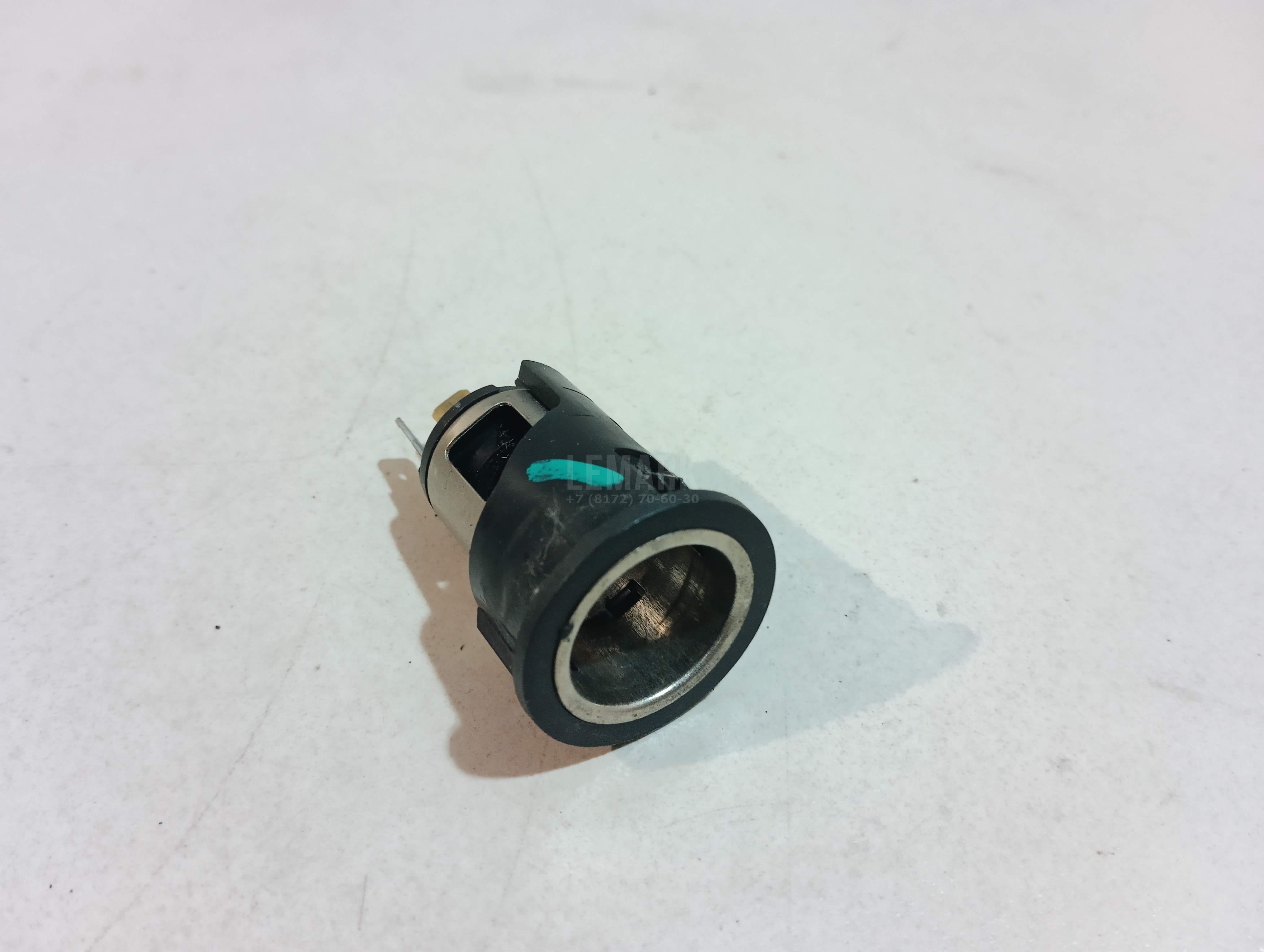 Гнездо прикуривателя 25331BC600 Nissan