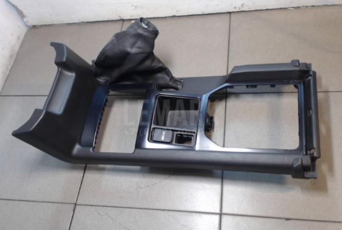 Накладка (кузов внутри) 5883360130C0 Toyota