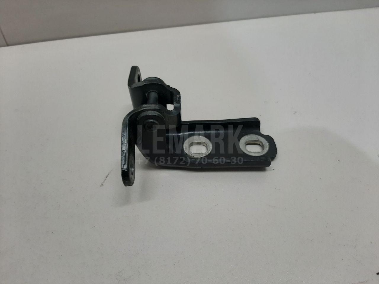 Петля двери для  Audi A3 [8V] 2013-2020