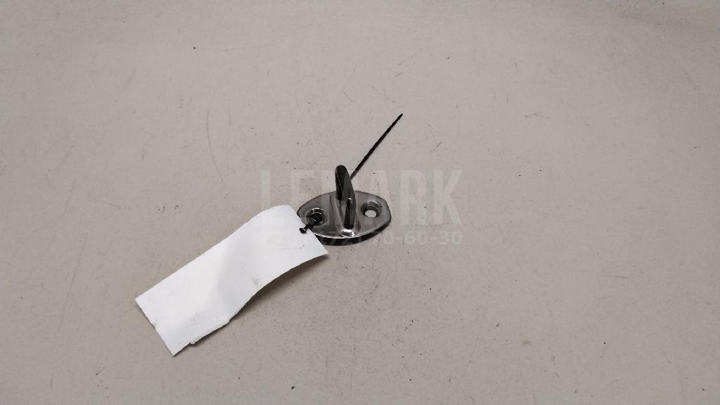 Ответная часть замка двери 5K0837767 VAG
