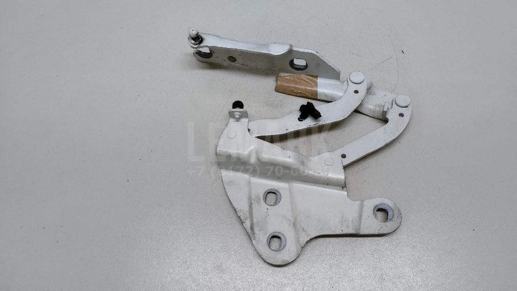 Петля капота правая для  Audi R8 2007-2015