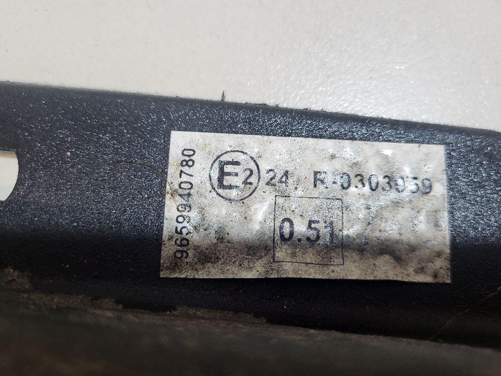 Кожух замка капота для  Ford Focus I 1998-2005