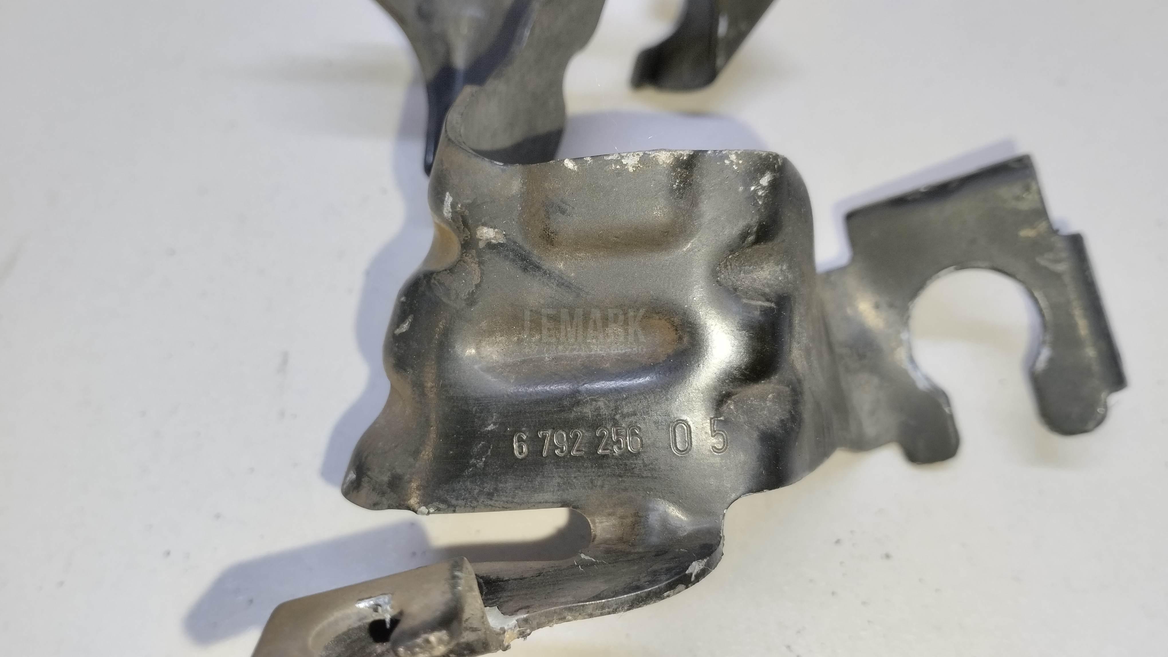 Кронштейн (сопут. товар) для  Acura MDX 2001-2006