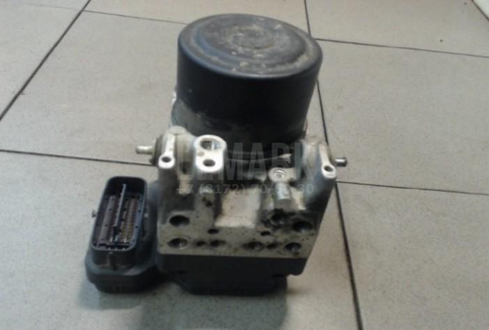 Блок ABS (насос) 4405042230 Toyota