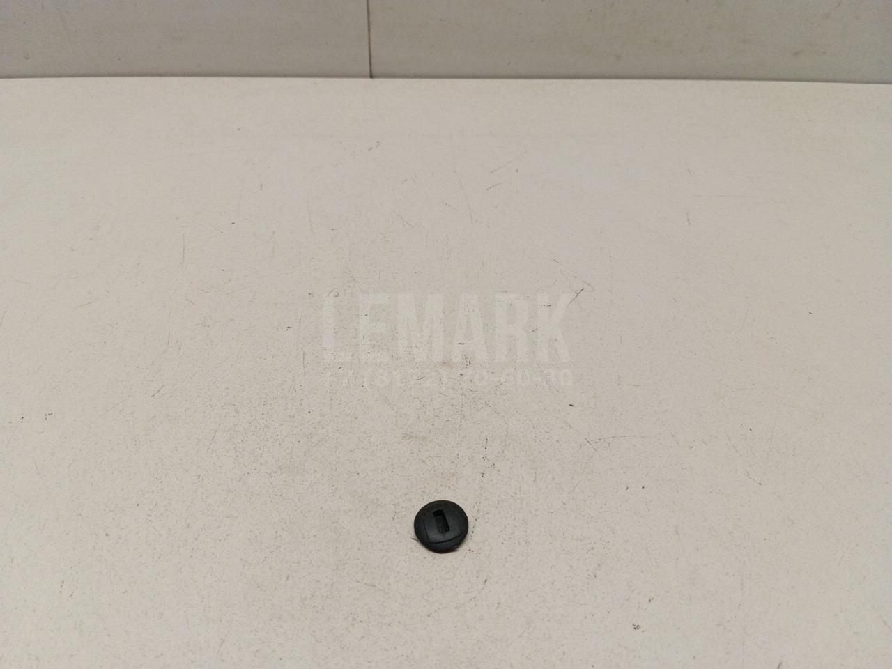 Заглушка 1Y0837111 VAG