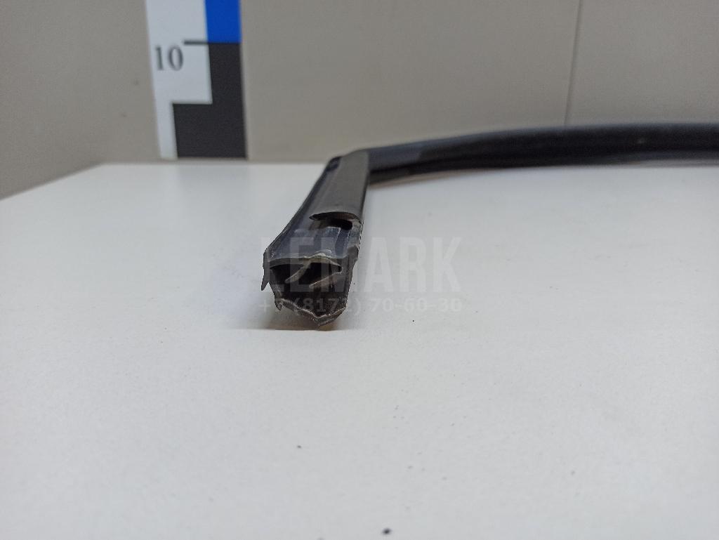 Уплотнитель стекла двери для  Fiat Stilo 2002-2010