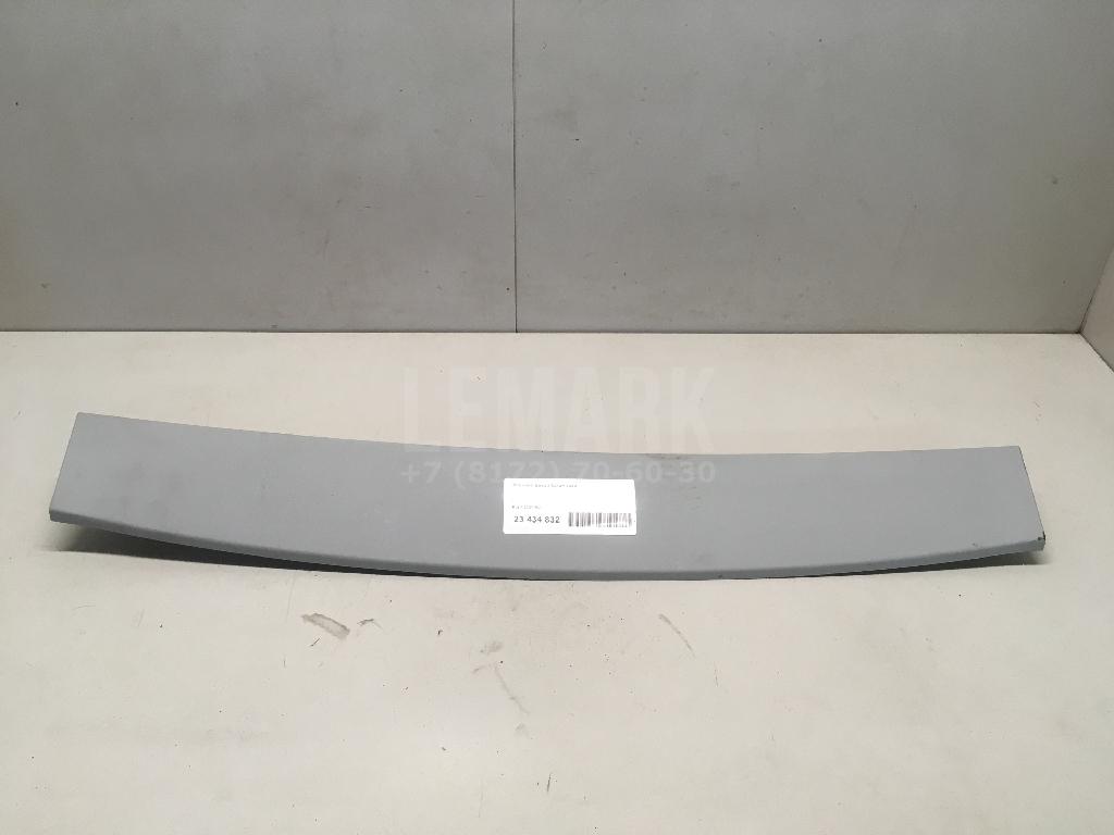 Обшивка двери багажника 1337953 Ford